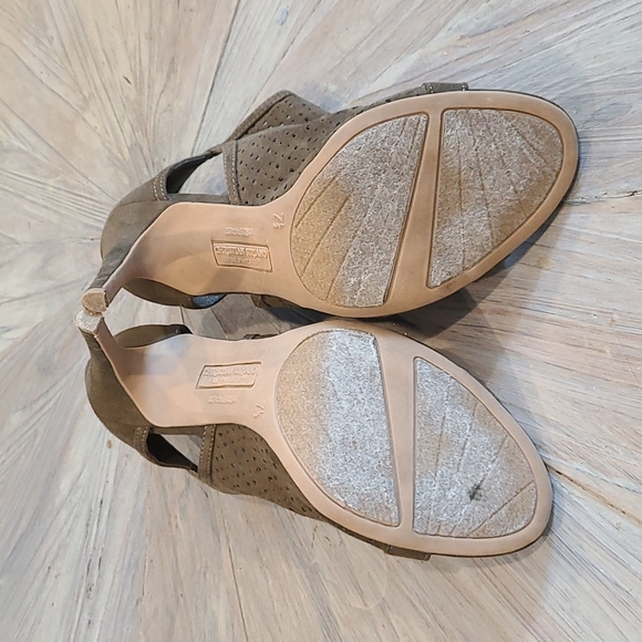 Christian Siriano for Payless olive green heels - Picture 7 of 9